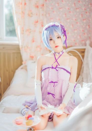 欧美风女装高个子_720在线观看