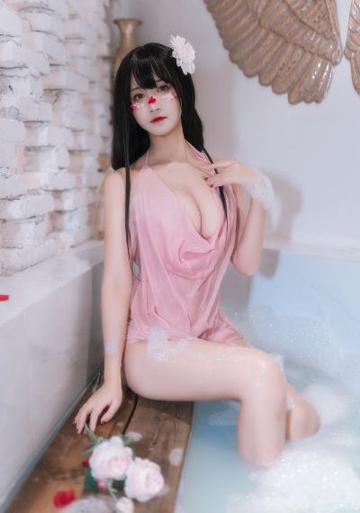 欧美吃奶三级特黄_4K日本电影免费