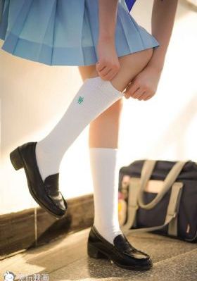 亚洲乱亚洲乱妇女22p_4K全集在线观看