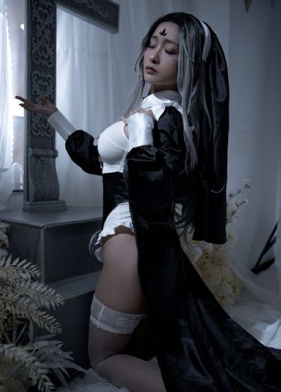 性感文胸欧美_HD免费在线播放