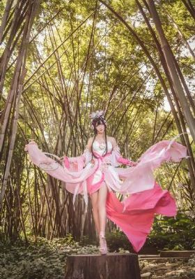 欧美裸色妆容_剧情片日韩电影在线