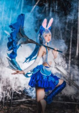 欧美翘臀写真_1080P手机在线看