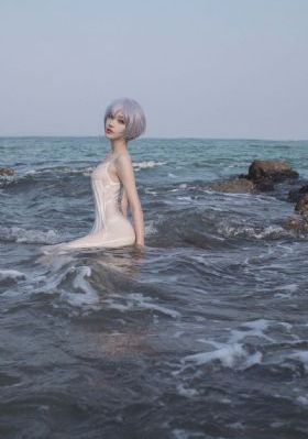 日韩一区三区av久久精_720超清在线观看