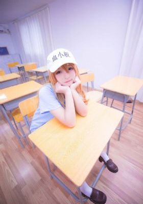 欧美白人泳衣最火身材_剧情片日本电影免费